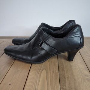 Ecco Women’s Black Leather Square Toe Low Heels